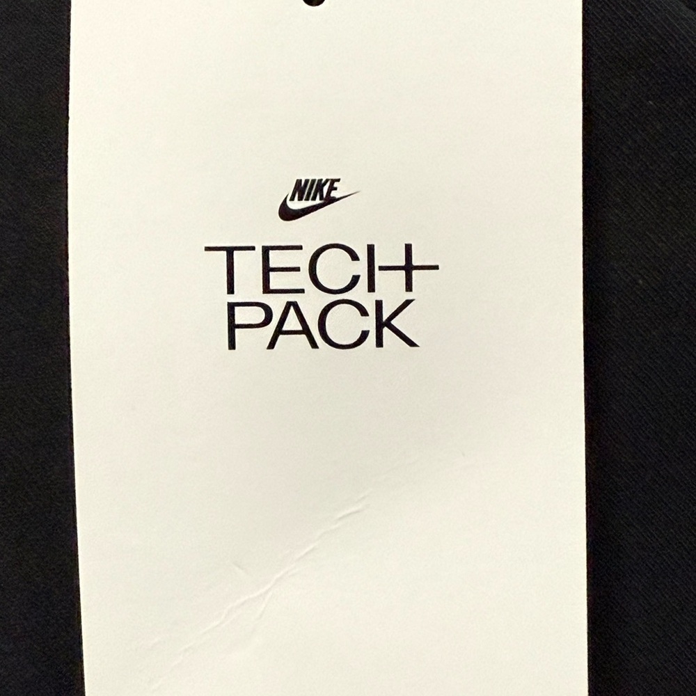 Nike Tech + Pack Dress - Picture 4 of 7